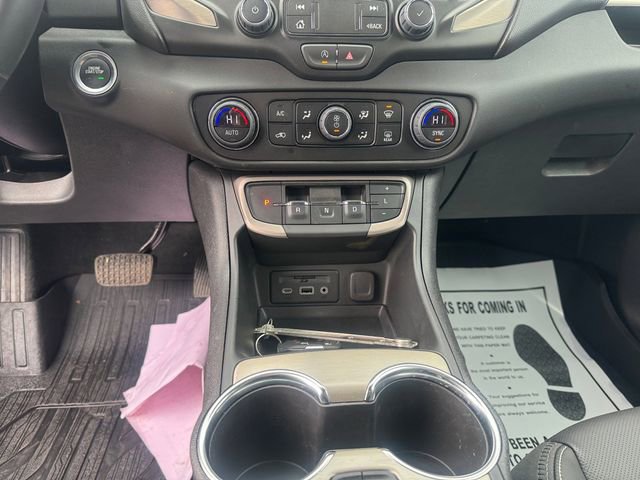 Used 2024 GMC Terrain Denali w/ Denali Premium Package image 15