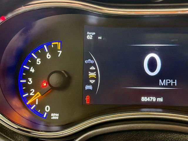 Used 2018 Jeep Grand Cherokee Overland w/ Jeep Active Safety Group image 13