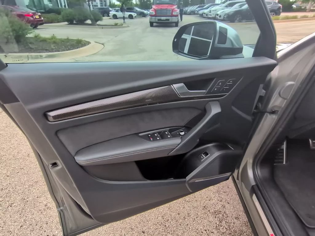 Used 2024 Audi SQ5 Premium Plus AWD/4WD image 9