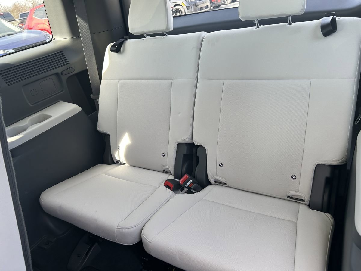 Used 2024 Hyundai Santa Fe SE image 12