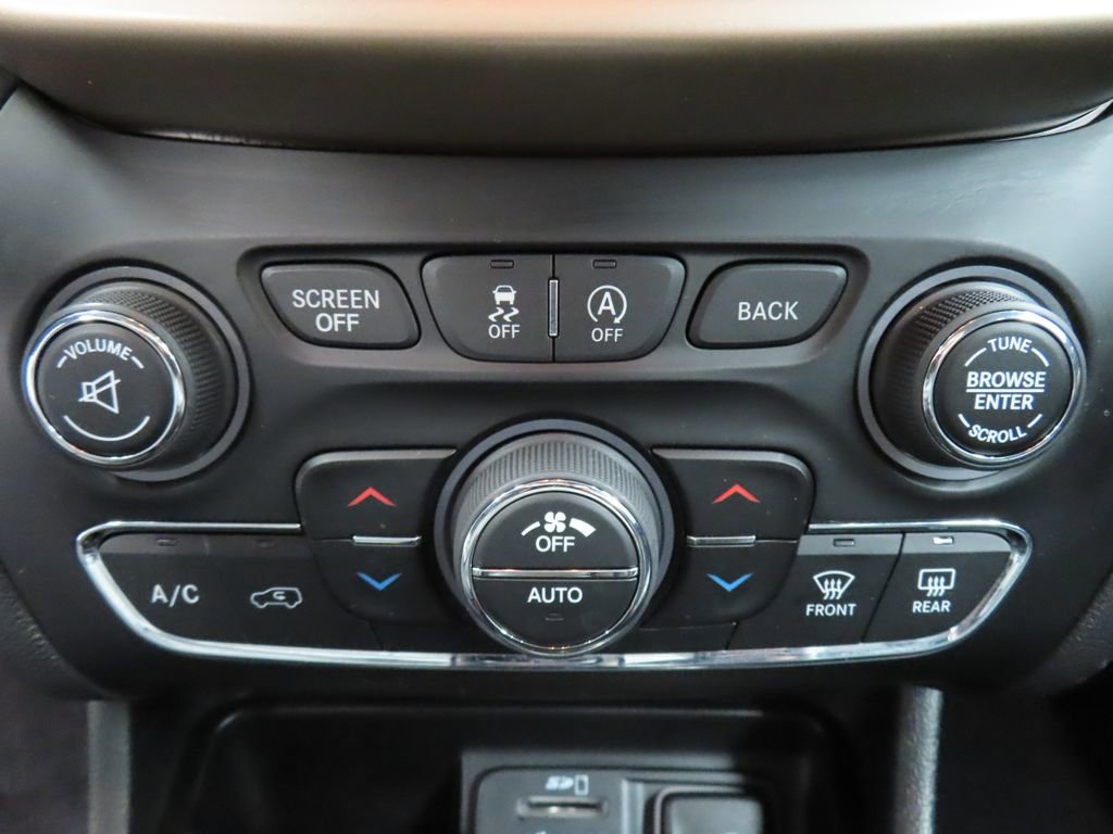 Used 2018 Jeep Cherokee Limited w/ High Altitude Package image 53