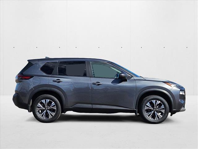 Used 2023 Nissan Rogue SV image 4