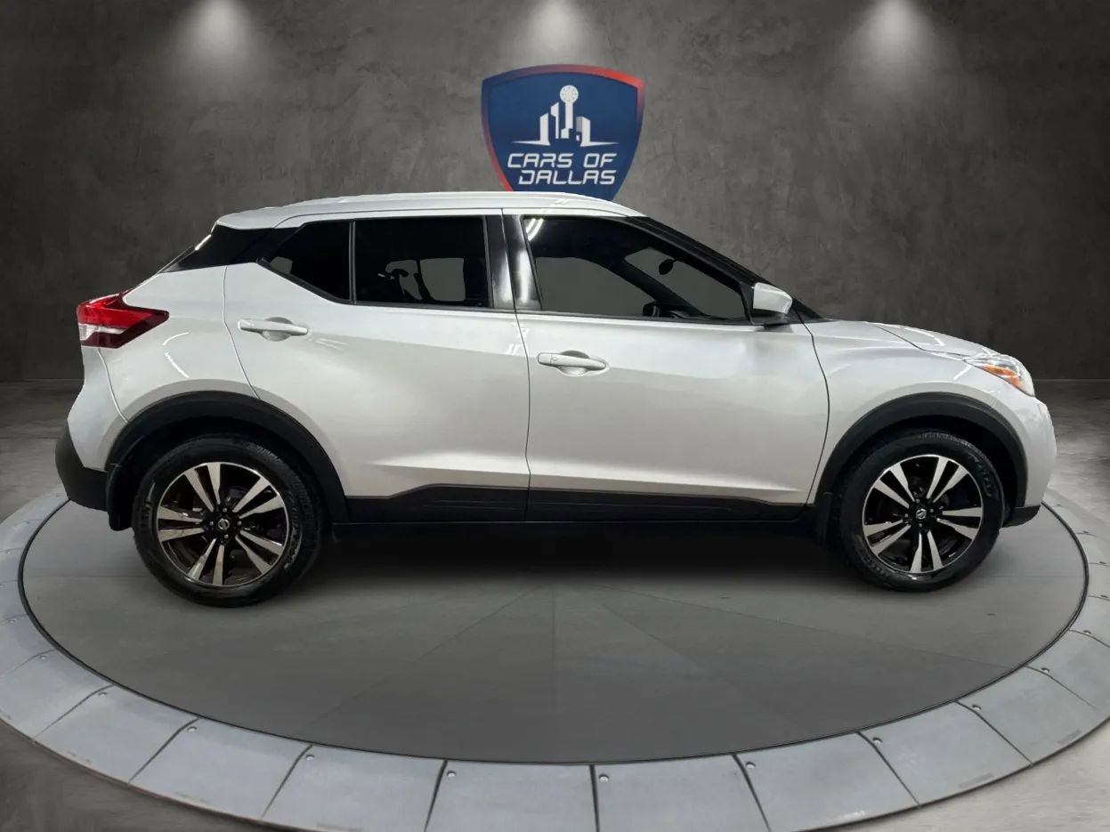 Used 2019 Nissan Kicks SV image 6