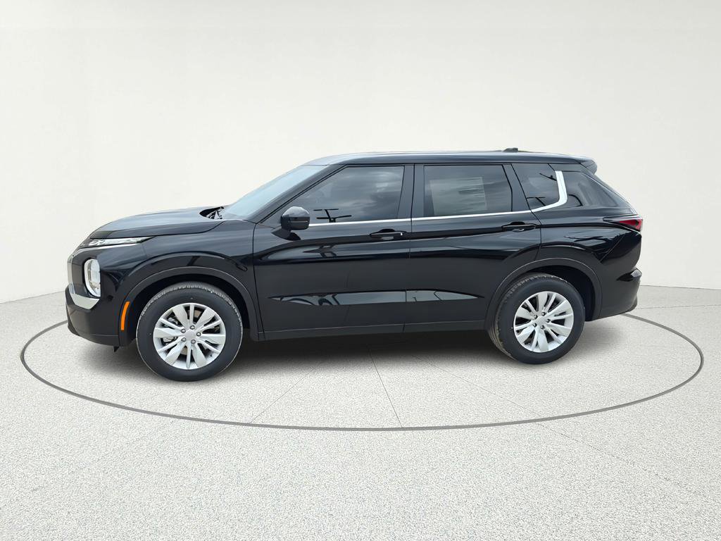 New 2026 Mitsubishi Outlander ES image 3