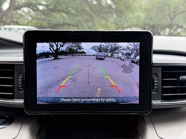 Used 2023 Ford Explorer XLT w/ Equipment Group 202A RWD image 14