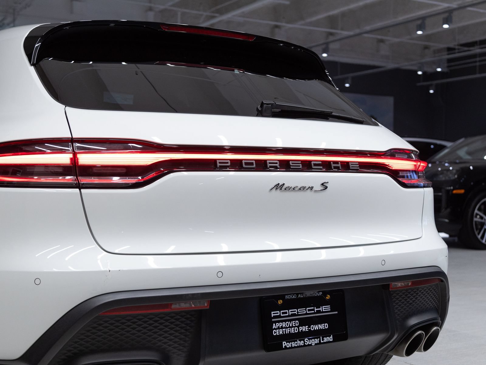 Certified 2023 Porsche Macan S AWD/4WD image 31