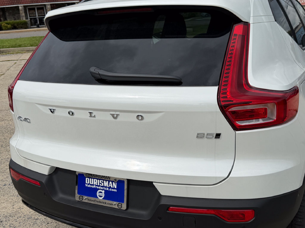 New 2026 Volvo XC40 B5 Plus w/ Protection Package Premier AWD/4WD image 5