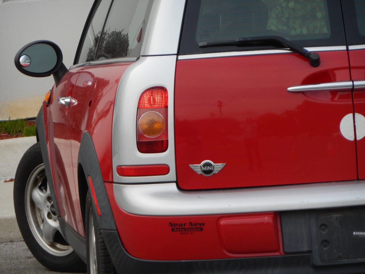Used 2009 MINI Cooper Clubman Hardtop image 1