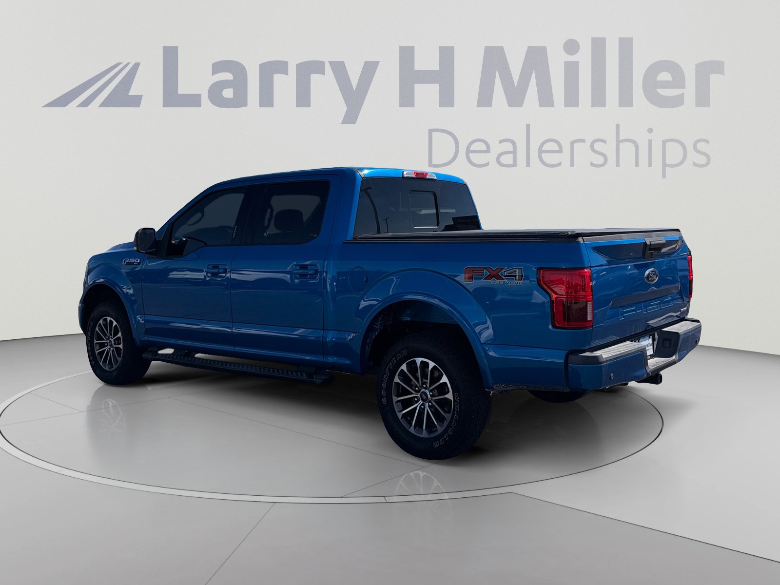 Used 2019 Ford F150 XLT w/ Equipment Group 302A Luxury AWD/4WD image 3