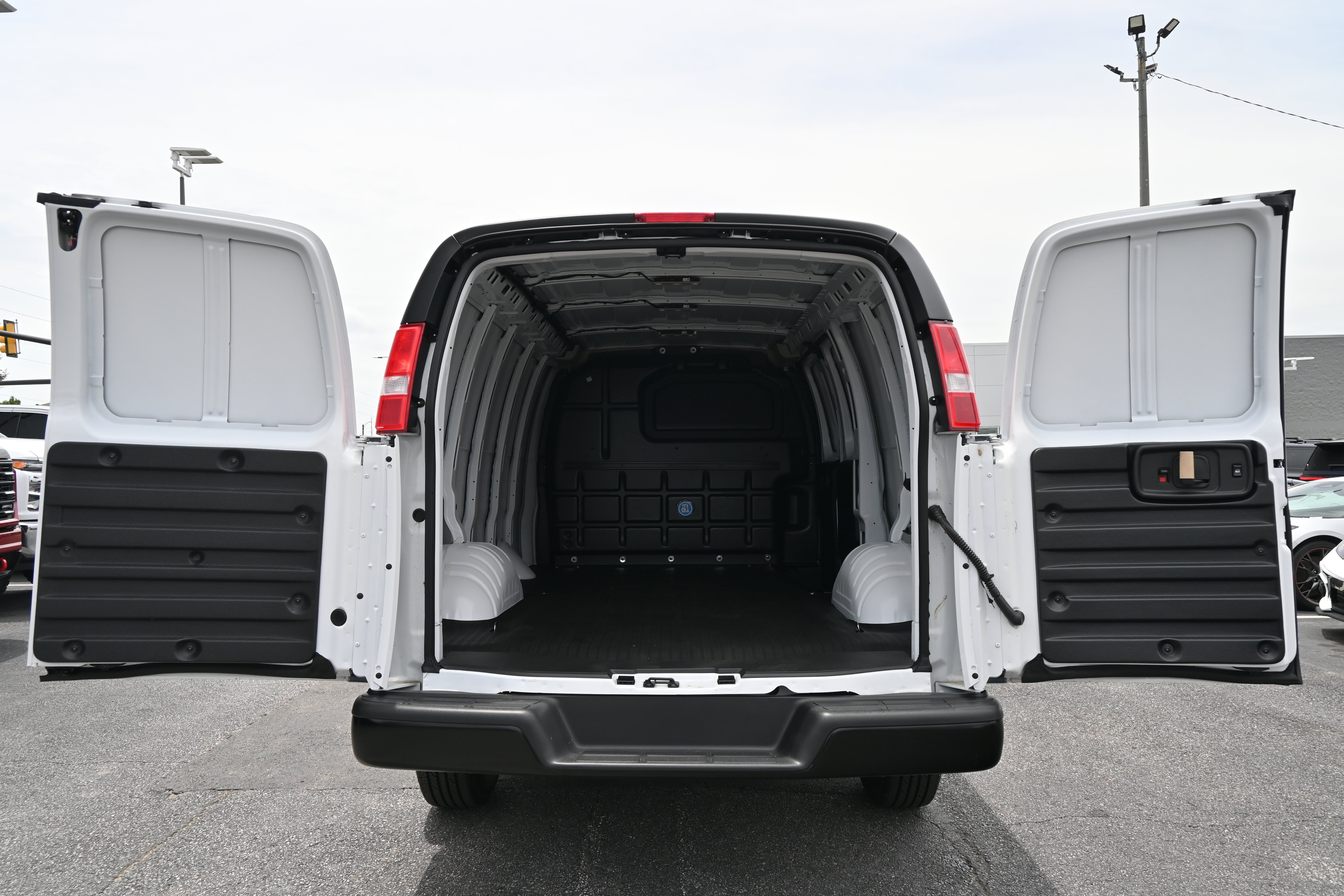 New 2025 Chevrolet Express 2500 w/ Driver Convenience Package RWD image 27