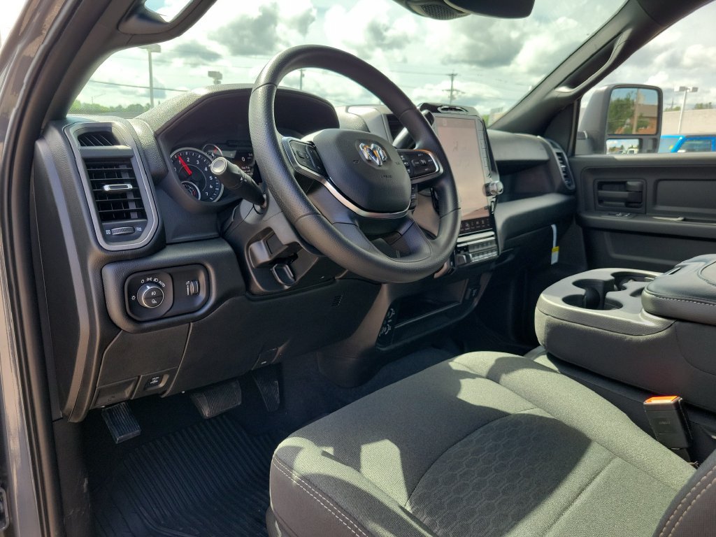 New 2026 RAM 2500 Tradesman AWD/4WD image 12