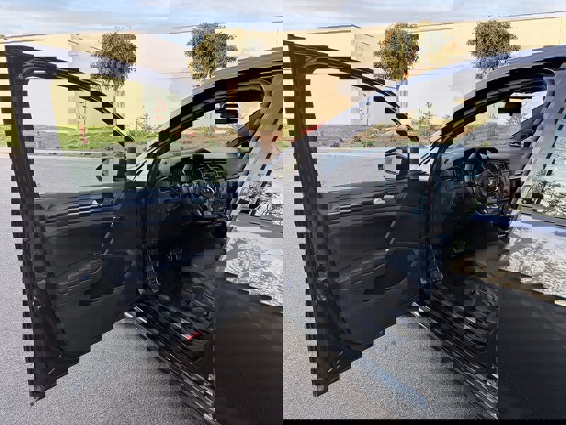 Used 2017 Volkswagen GTI SE image 13