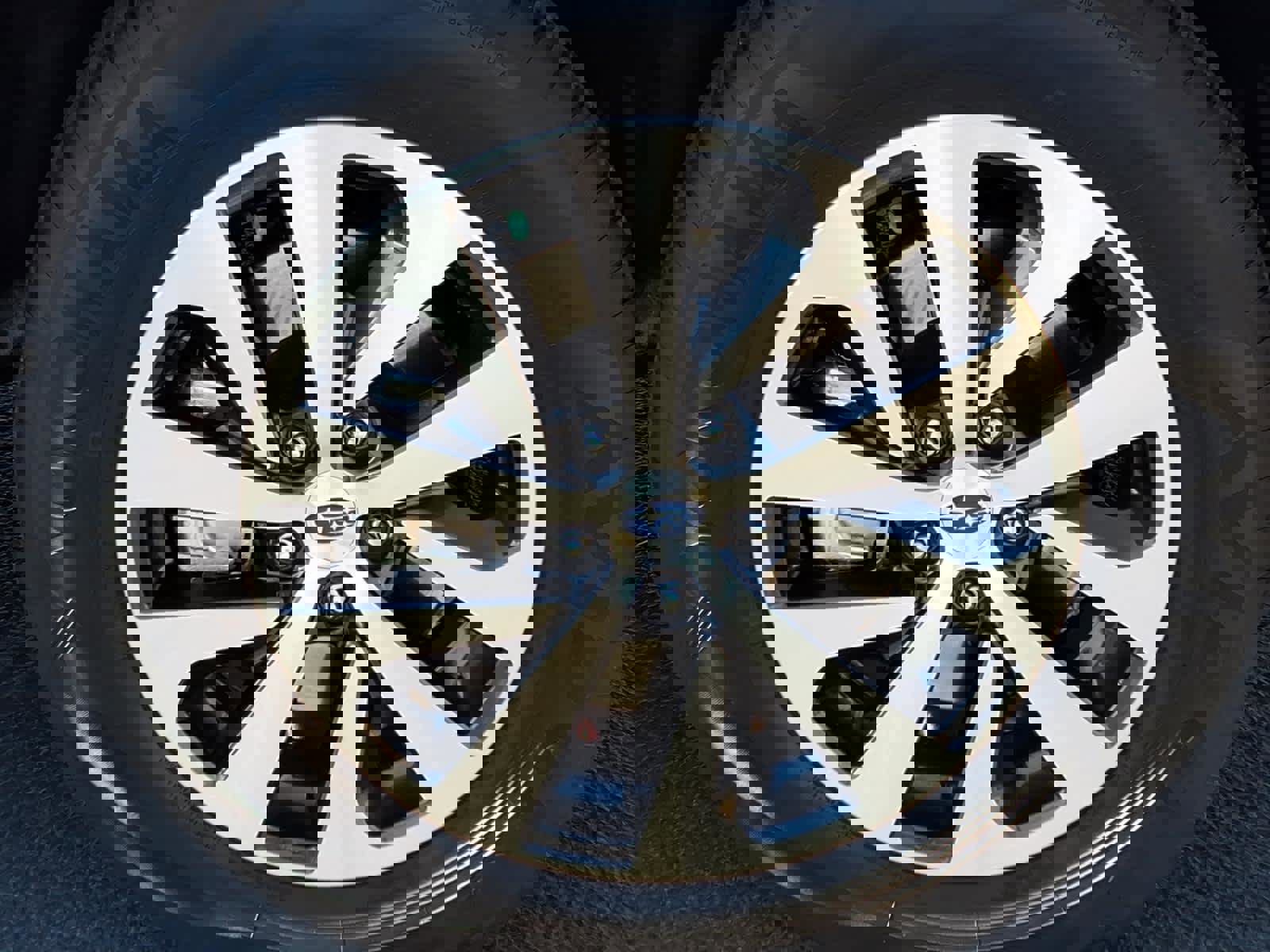 Certified 2025 Subaru Outback Premium w/ Popular Package #1A image 8