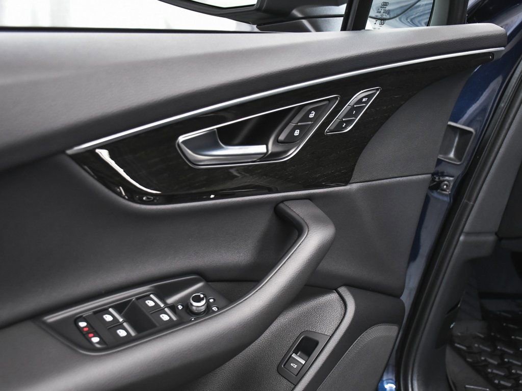 Used 2025 Audi Q7 3.0T Premium w/ Convenience Package image 10