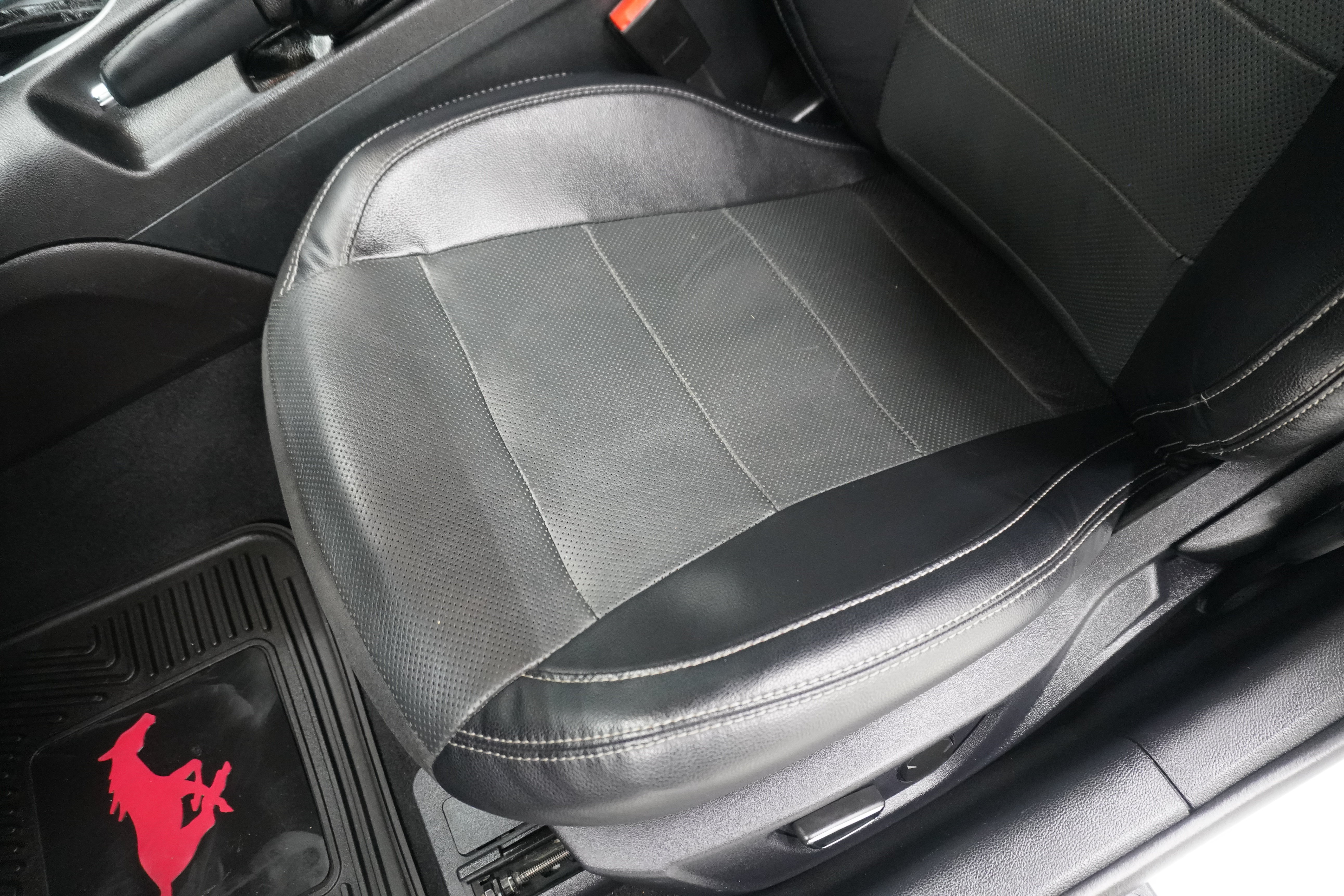 Used 2019 Ford Mustang Premium RWD image 15