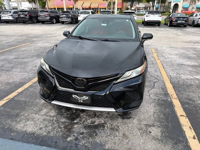 Used 2018 Toyota Camry XSE FWD image 2