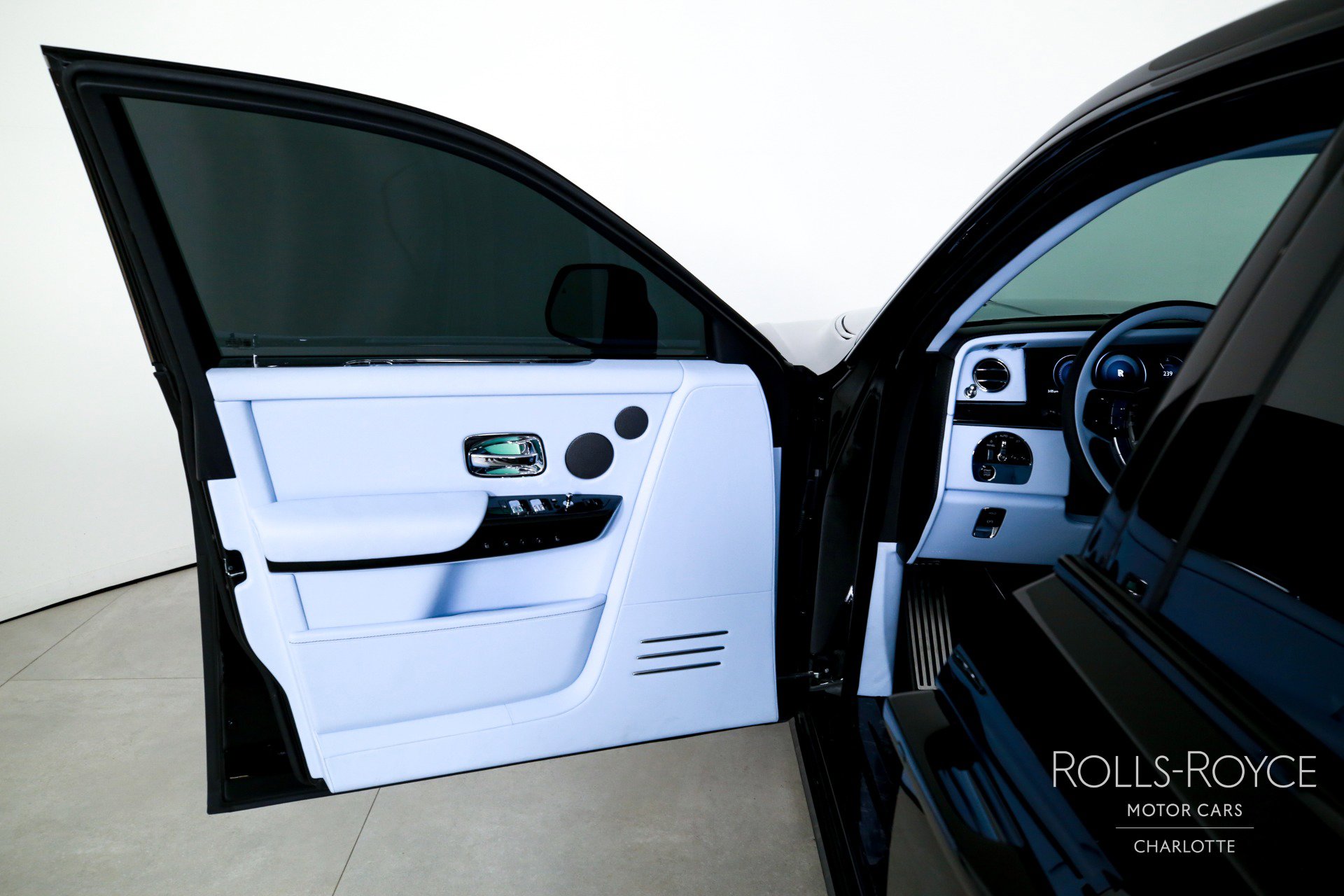 New 2026 Rolls-Royce Phantom Sedan image 11