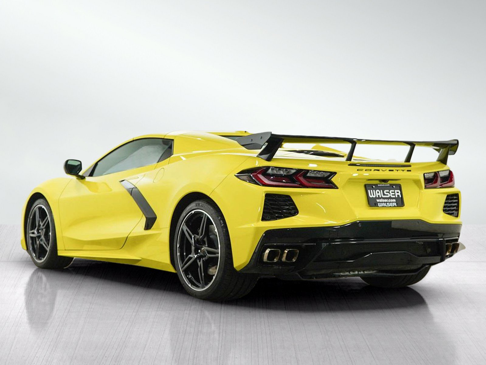 Used 2024 Chevrolet Corvette Stingray Premium Conv w/ Stealth Interior Trim Package RWD image 3