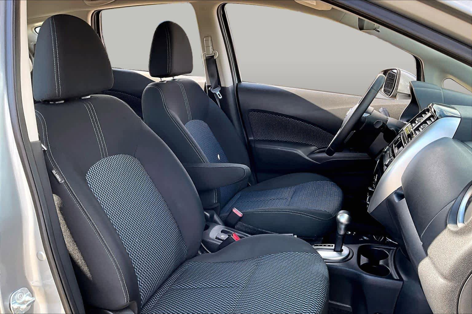 Used 2015 Nissan Versa Note SV w/ Sport Value Package FWD image 8