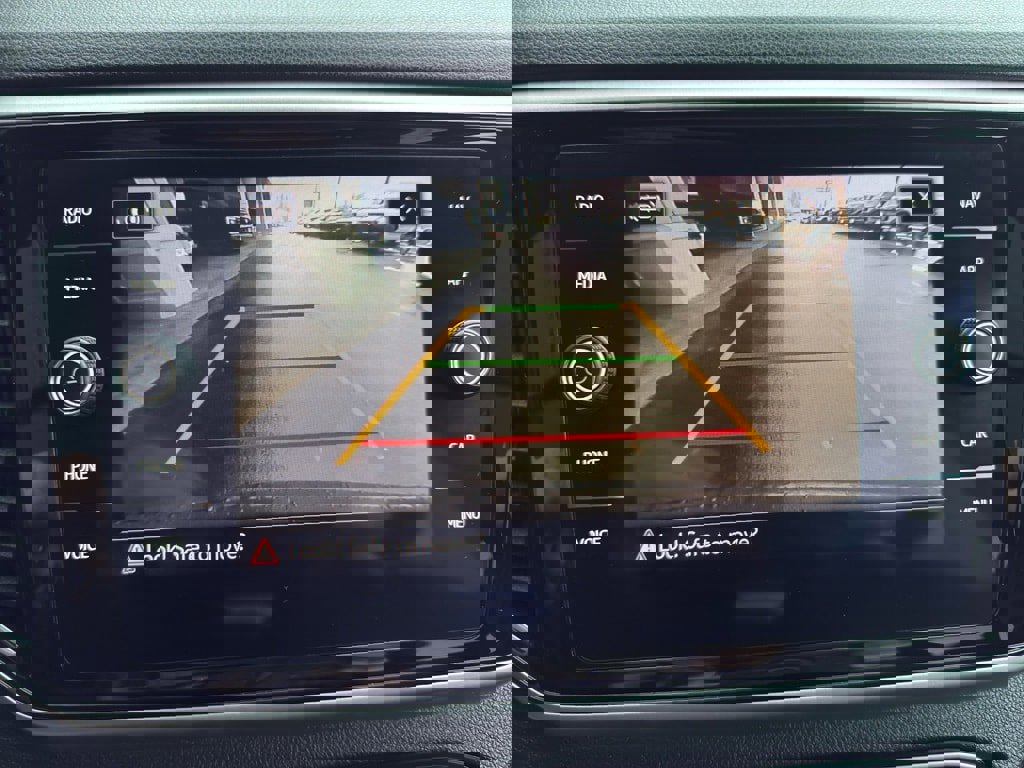 Used 2022 Volkswagen Atlas Cross Sport SEL image 32