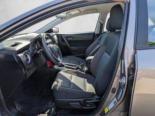 Used 2018 Toyota Corolla LE image 13