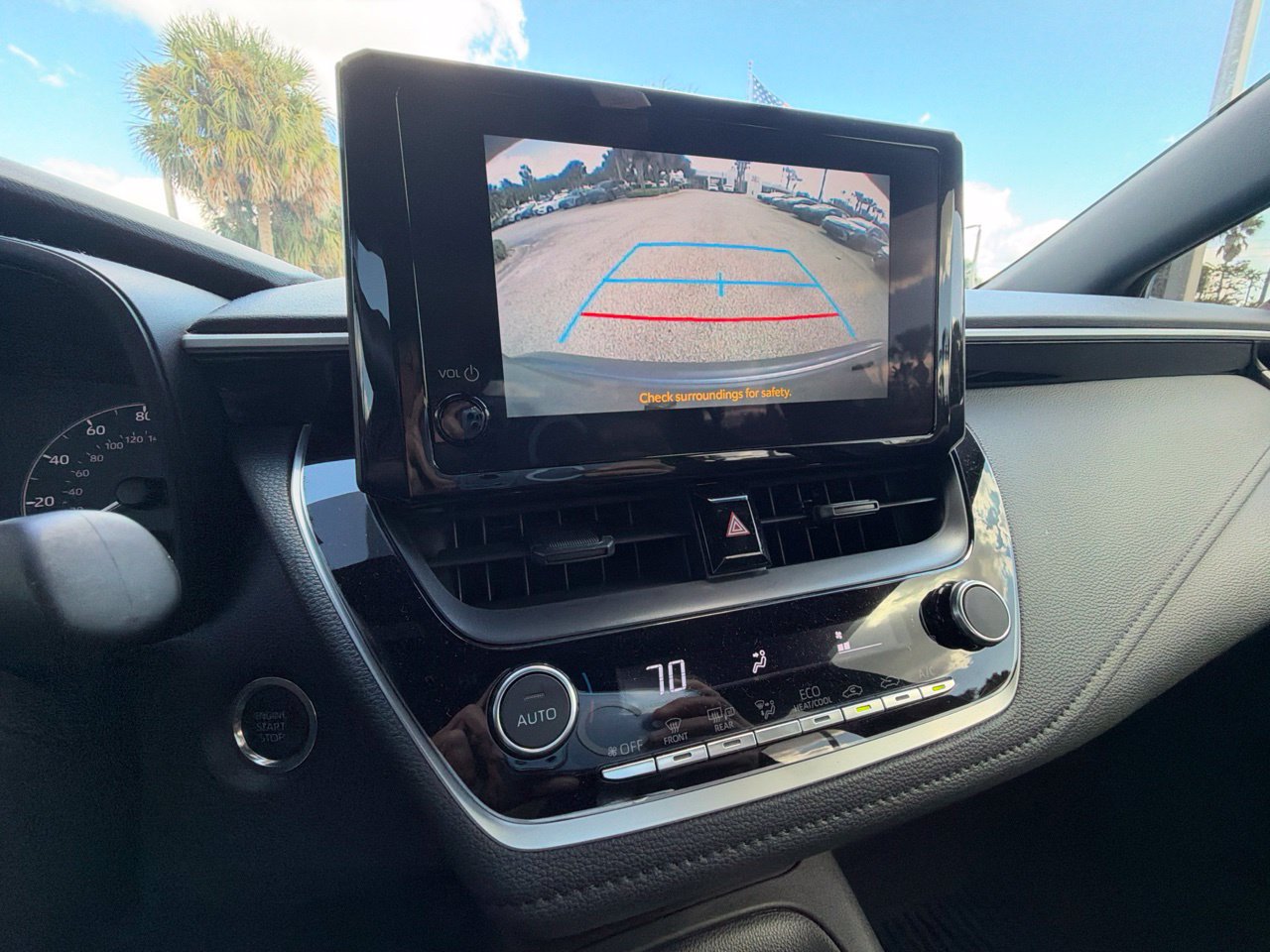 Used 2025 Toyota Corolla SE FWD image 10