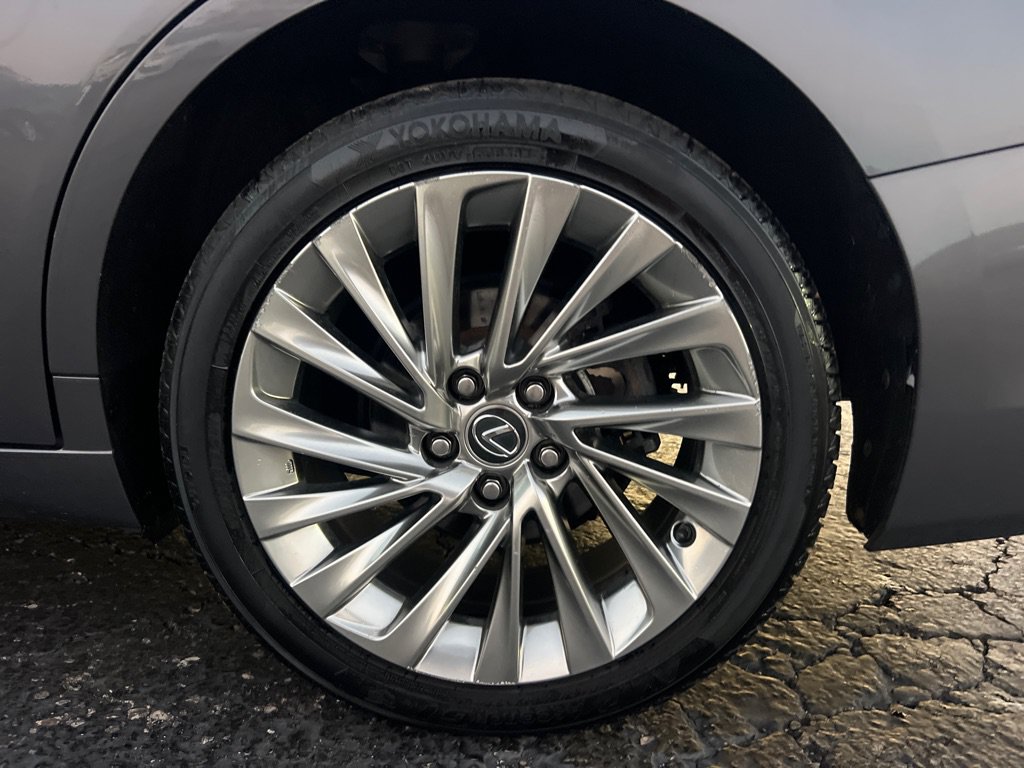 Used 2021 Lexus ES 250 w/ Luxury Package AWD/4WD image 40