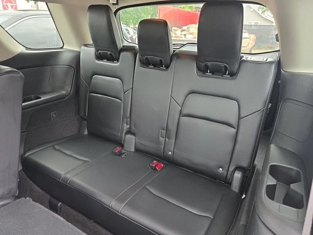 Used 2024 Nissan Pathfinder SL AWD/4WD image 11