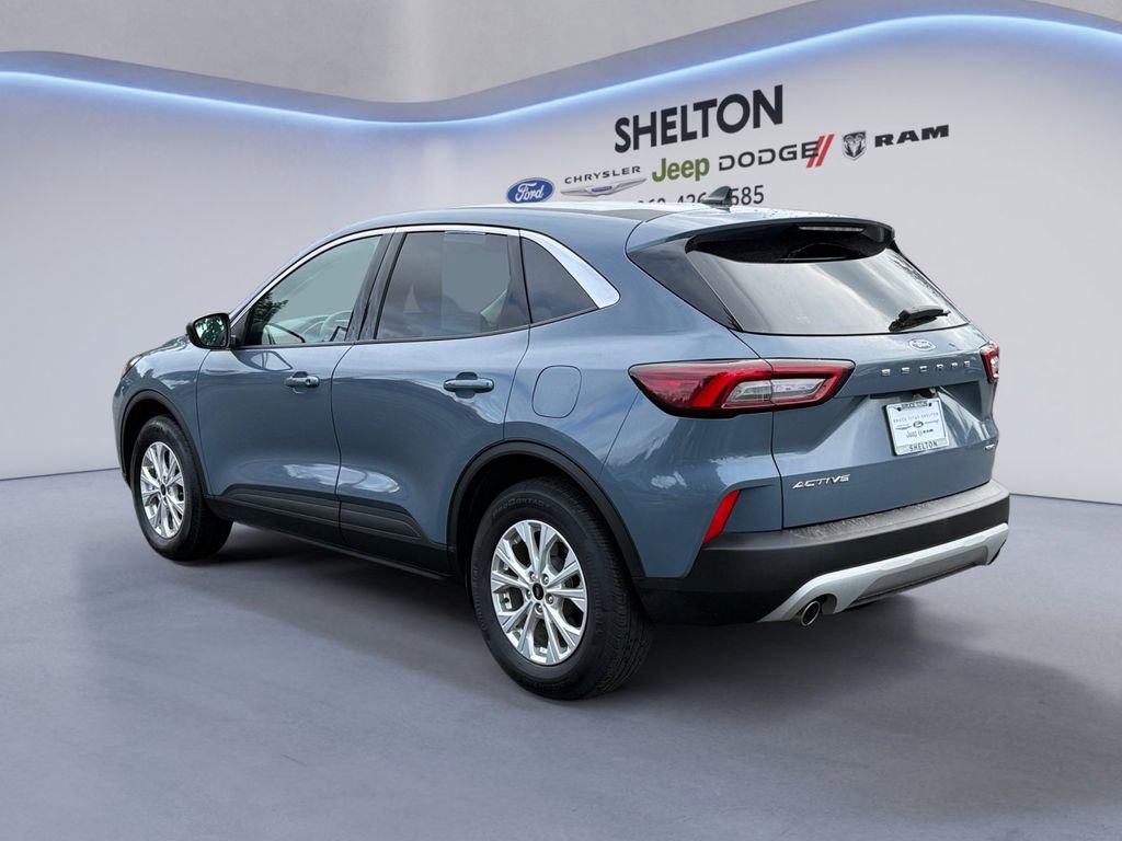 Used 2024 Ford Escape Active image 3