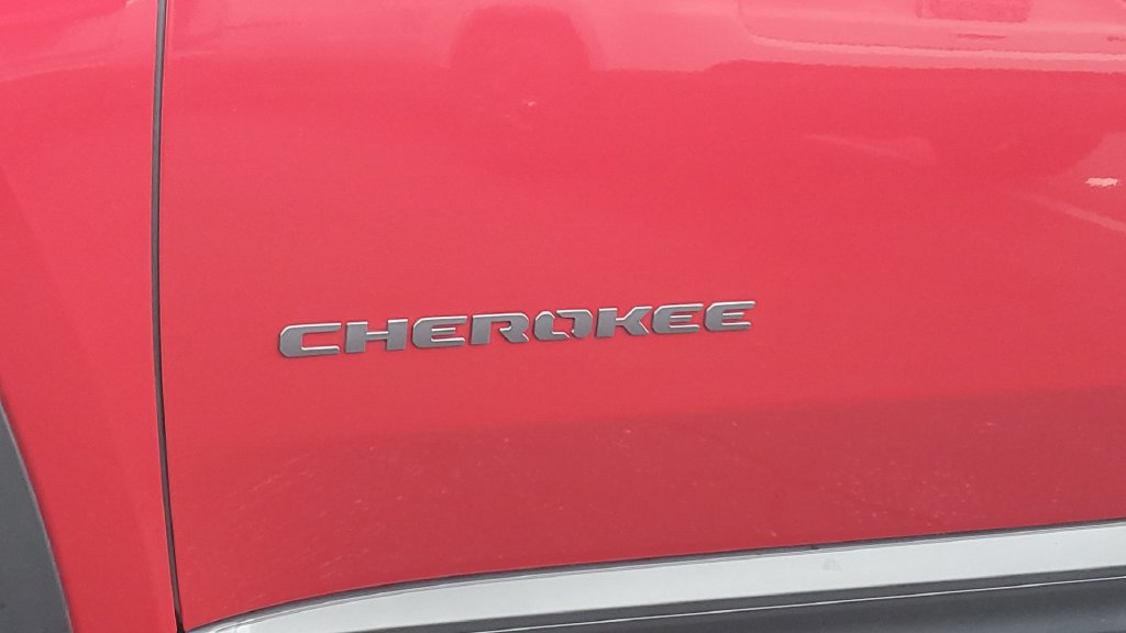 Used 2026 Jeep Cherokee Limited AWD/4WD image 8