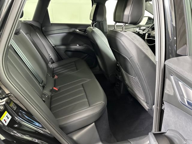 Used 2024 Audi Q4 e-tron Prestige w/ Black Optic Package image 27