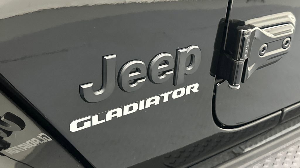 Used 2022 Jeep Gladiator Overland AWD/4WD image 19
