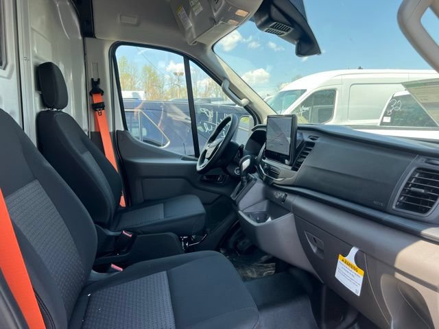 New 2024 Ford Transit 250 148 Medium Roof w/ Load Area Protection Package RWD image 15