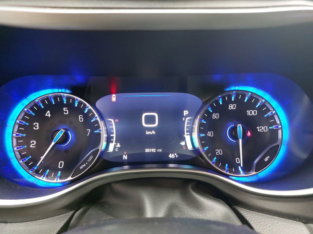 Used 2024 Chrysler Pacifica Touring-L FWD image 18