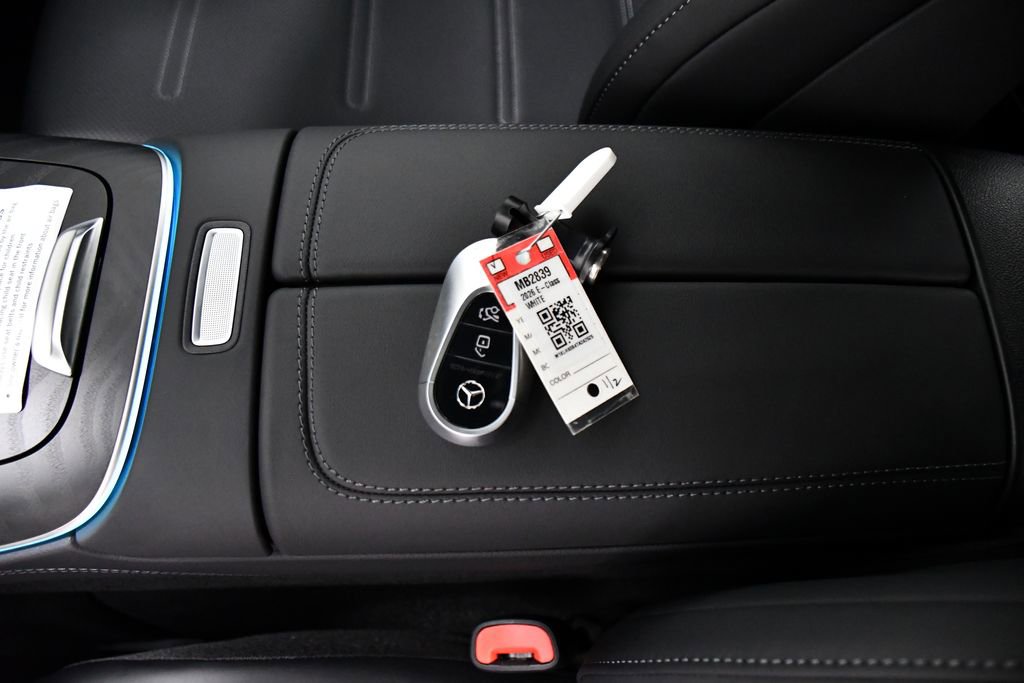 New 2026 Mercedes-Benz E 53 AMG 4MATIC Sedan image 21