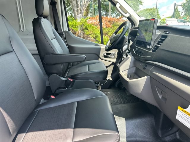 New 2026 Ford Transit 250 148 Medium Roof RWD image 15
