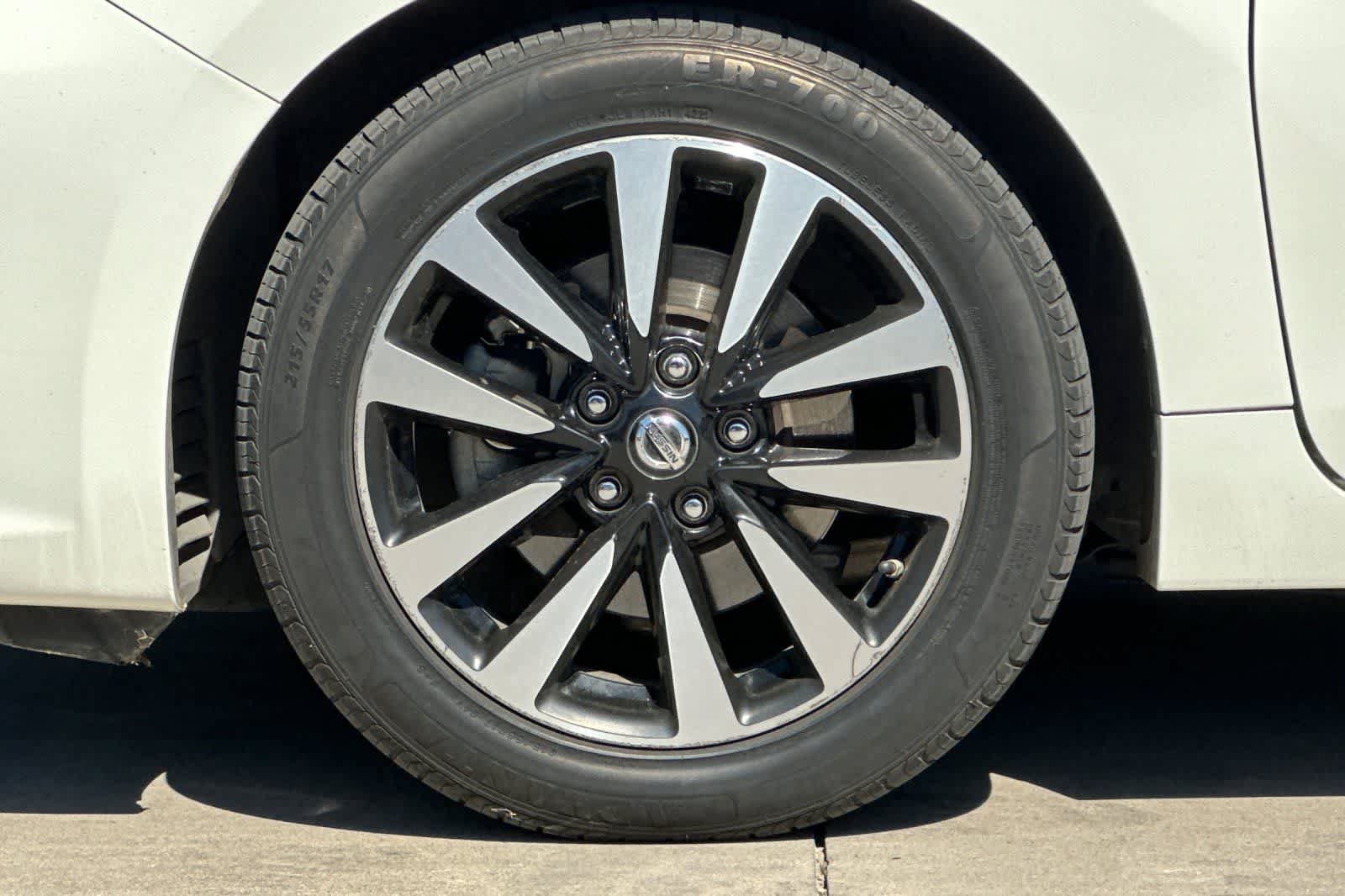 Used 2018 Nissan Altima 2.5 SL FWD image 12