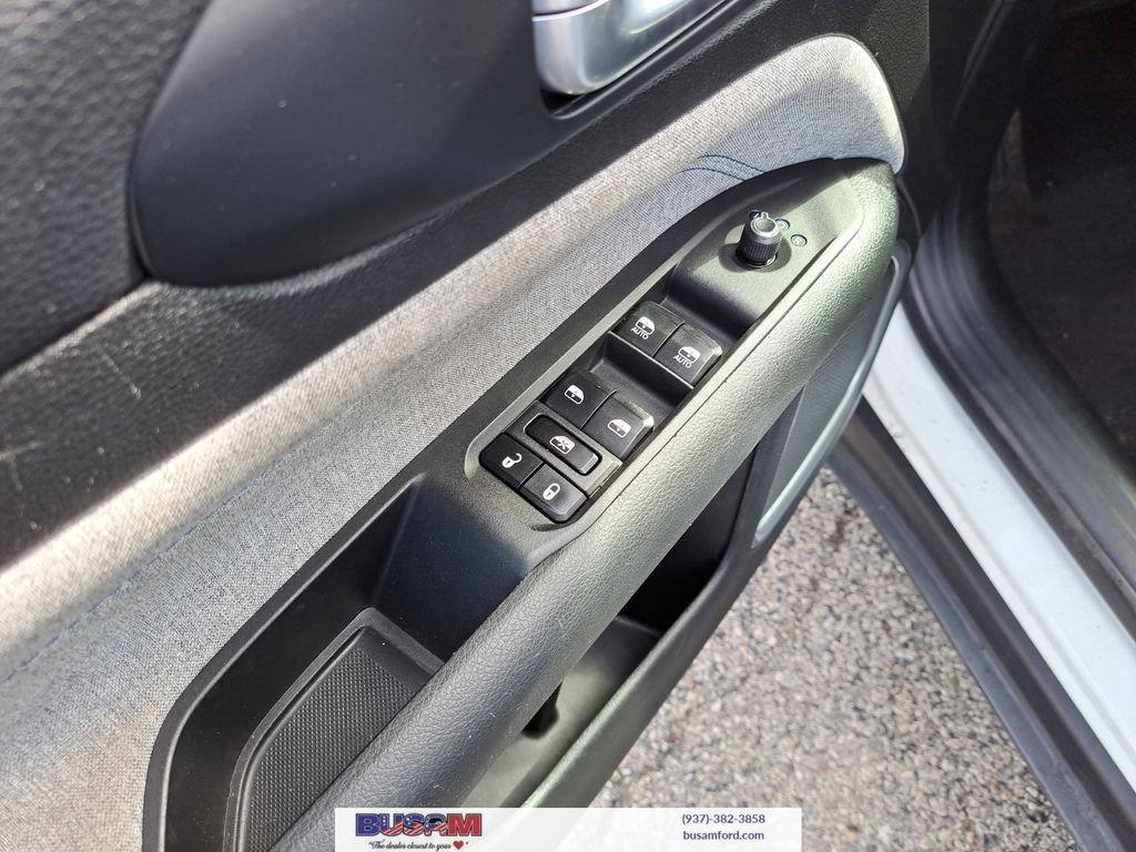 Used 2023 Jeep Compass Latitude image 14