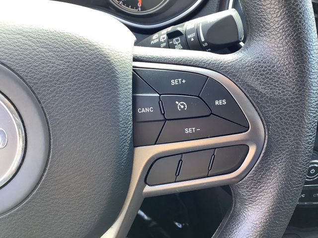 Used 2021 Jeep Cherokee Latitude image 12