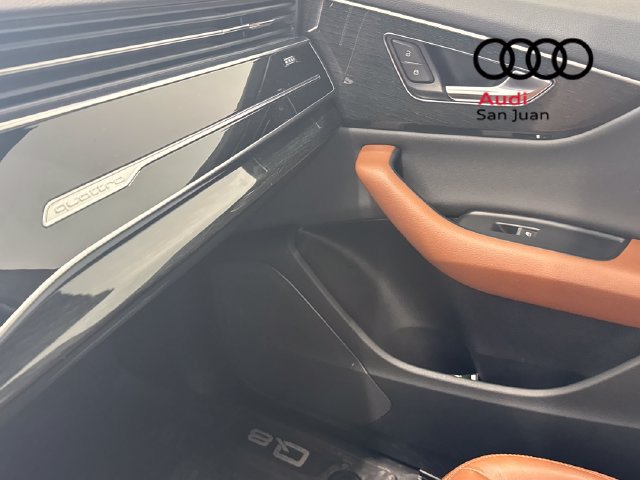 Used 2020 Audi Q8 Premium w/ Black Optic Package AWD/4WD image 33