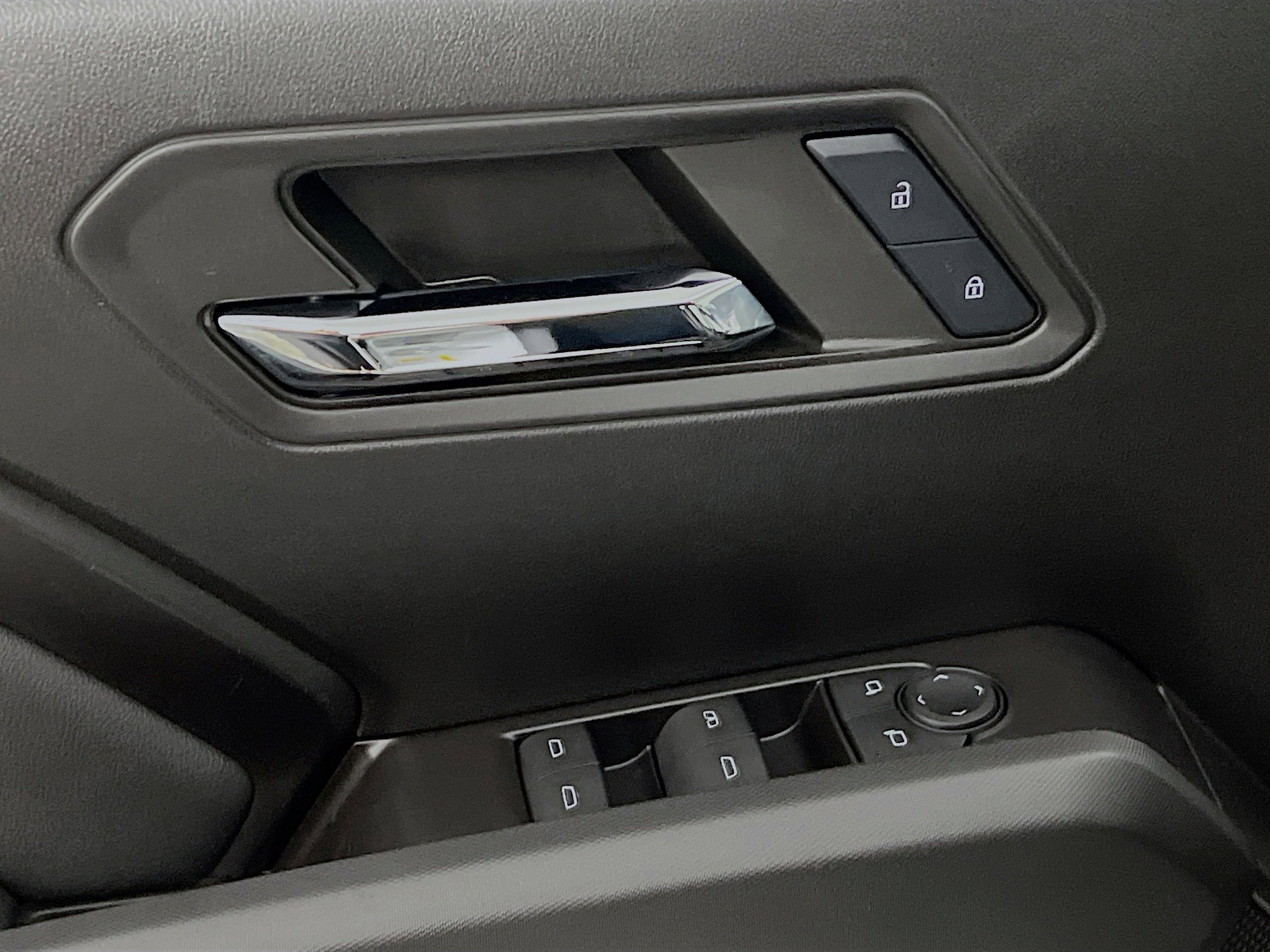 Used 2024 GMC Canyon Elevation w/ Elevation Premium Package image 16