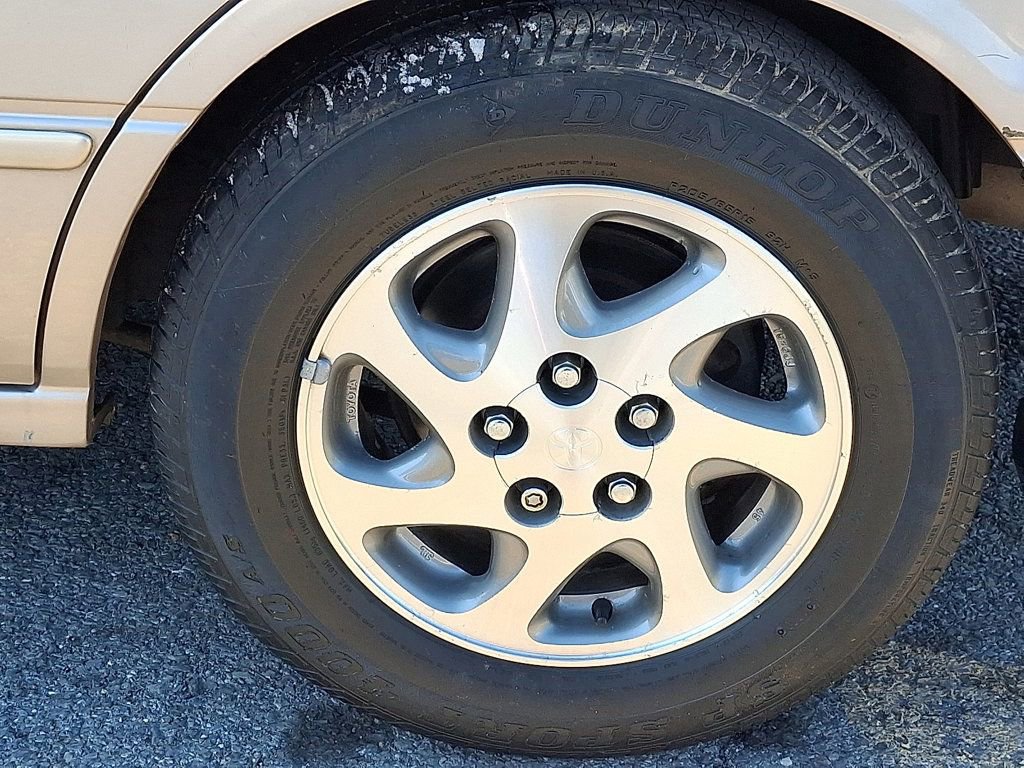 Used 1998 Toyota Camry LE FWD image 8