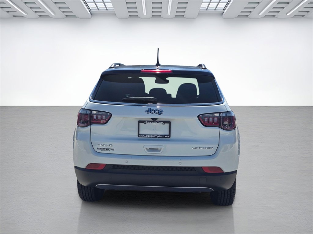 Used 2024 Jeep Compass Limited image 4