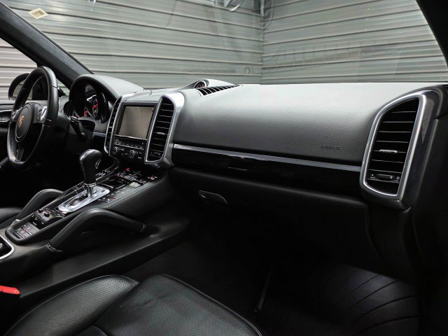 Used 2014 Porsche Cayenne GTS AWD/4WD image 12