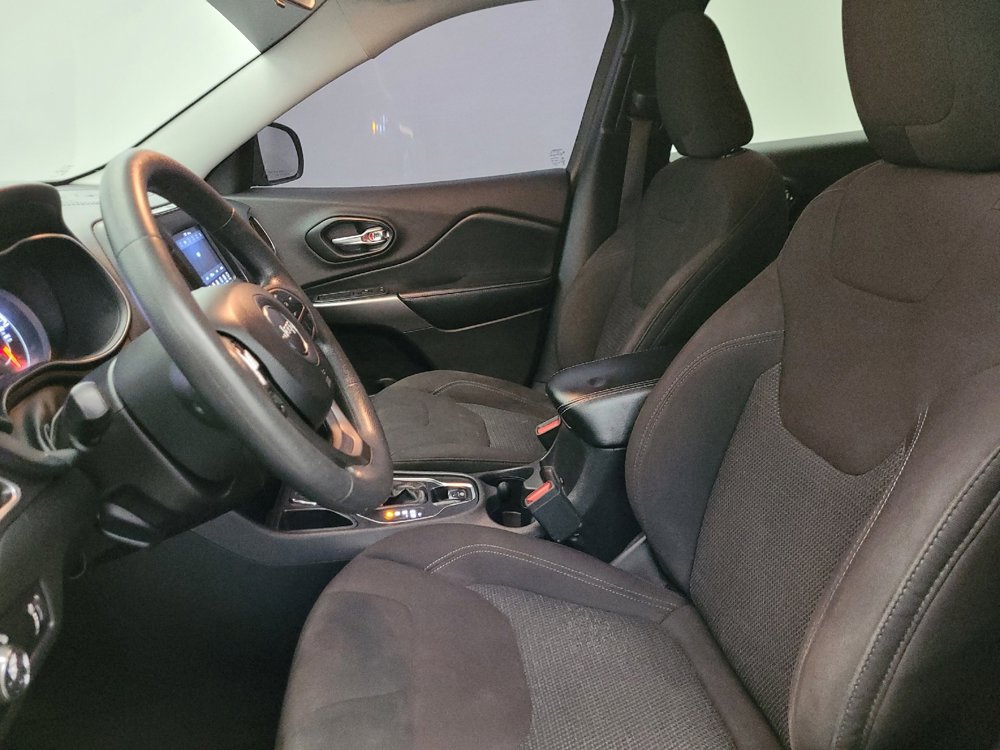 Used 2020 Jeep Cherokee Latitude image 17