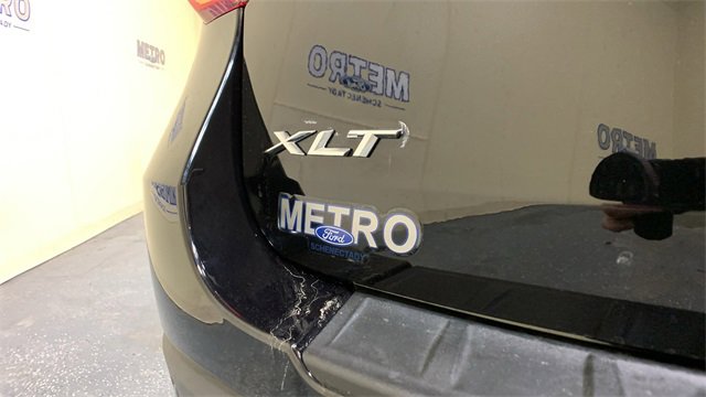 Used 2022 Ford Explorer XLT image 19