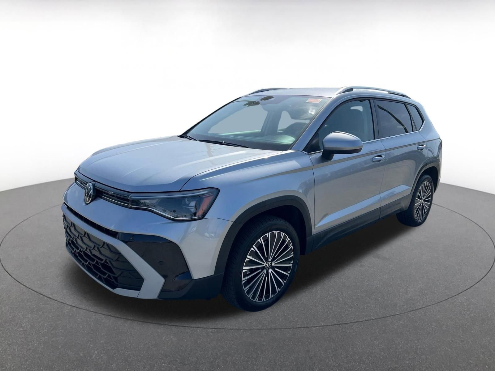 Used 2025 Volkswagen Taos SE FWD image 7