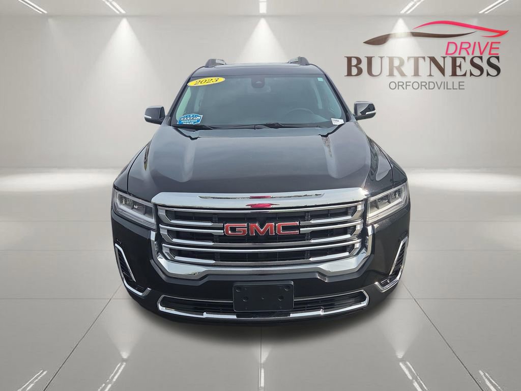 Certified 2023 GMC Acadia SLT w/ Trailering Package image 3