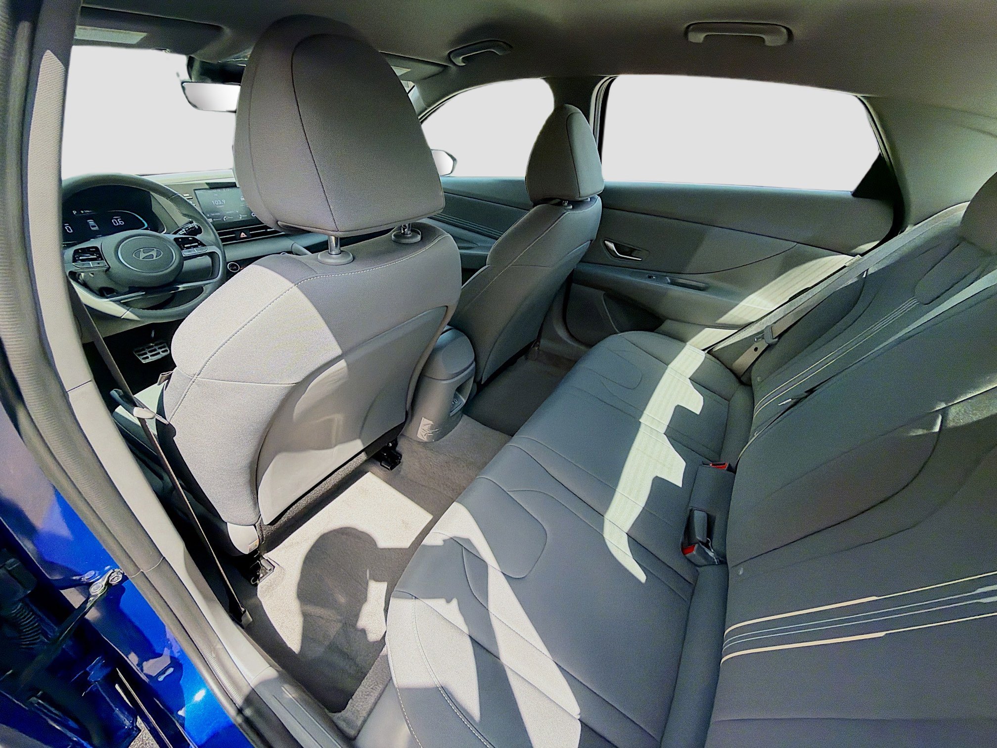 Certified 2025 Hyundai Elantra Sport image 21