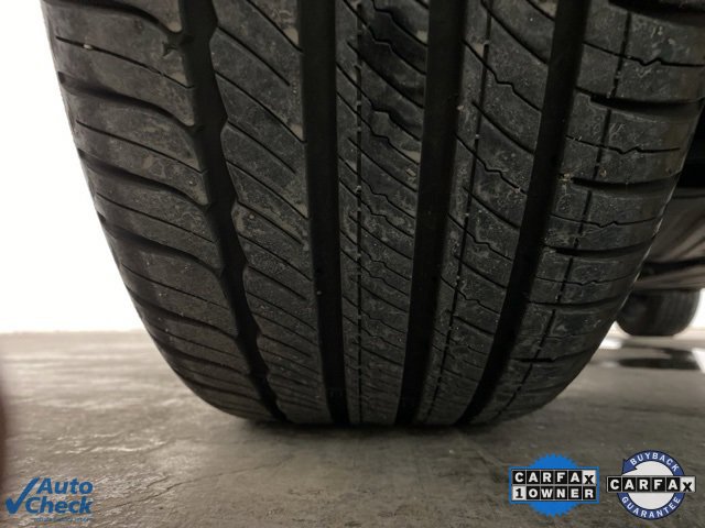 Used 2025 Volvo XC40 B5 Core image 95